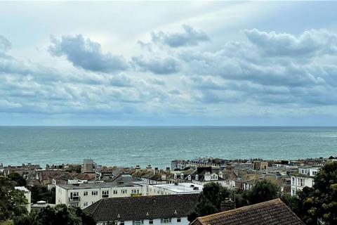 2 bedroom property for sale, Blomfield Road, St. Leonards-On-Sea TN37