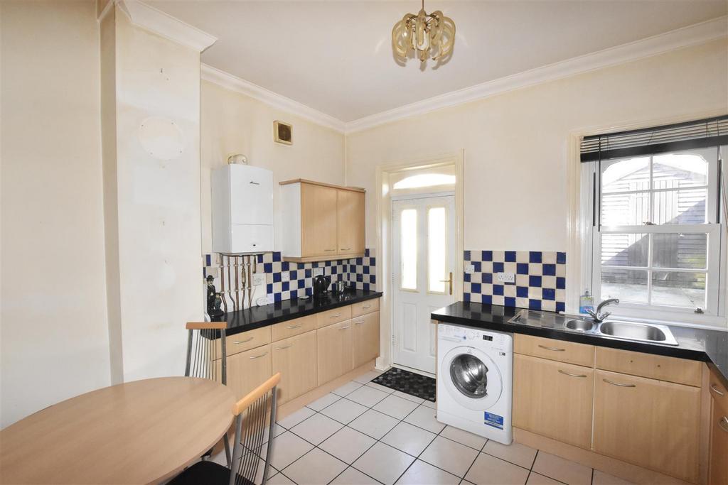 Frederick Road, Hastings TN35 2 bed terraced house for sale £260,000