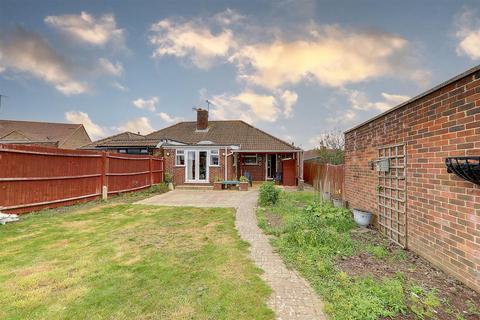 2 bedroom semi-detached bungalow for sale - Rusper Road South, Worthing