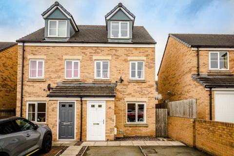 3 bedroom semi-detached house for sale - Asquith Mews, Halifax HX3