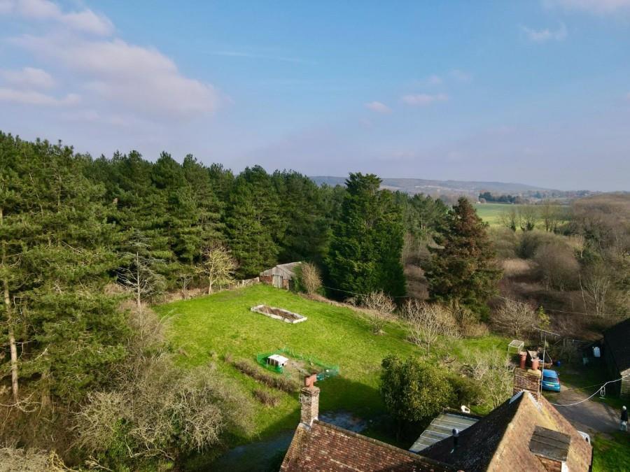 Detached Farmhouse in Charing Heath + 8acres 5 bed detached house for sale £1,100,000