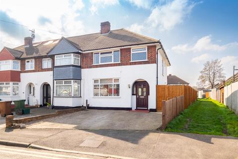 2 Ash Close, Carshalton, SM5 2AJ
