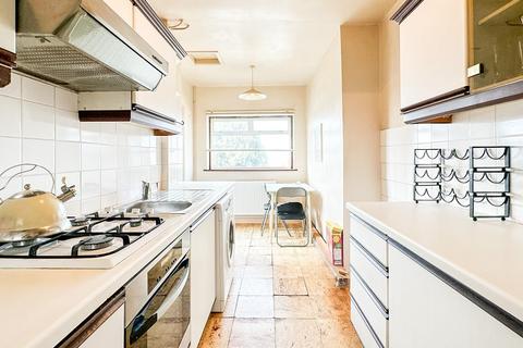 36 Thanet Road, Bristol, BS3 3HZ