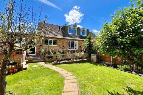 3 bedroom semi-detached house for sale, Eardisland Road, Gloucester GL4