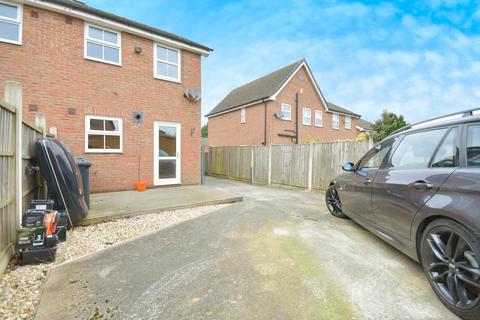 2 bedroom semi-detached house for sale, Blackthorn Close, Hasland, Chesterfield, S41 0DY
