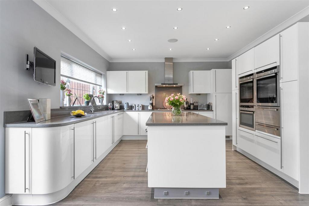 Luxury fitted kitchen: pic. 1