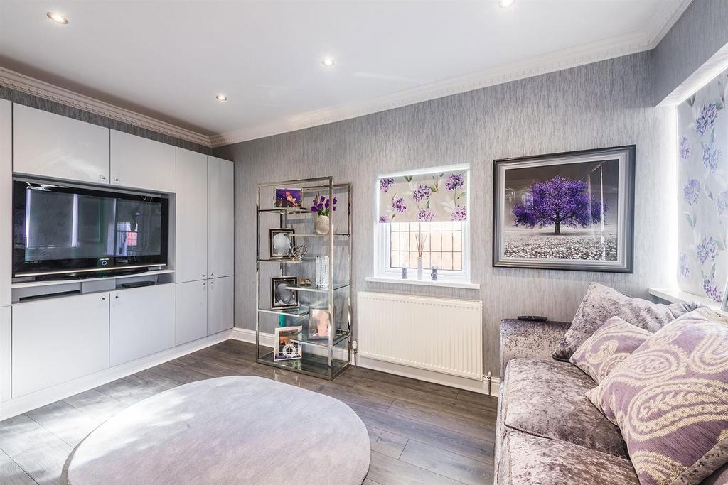 Tv room: