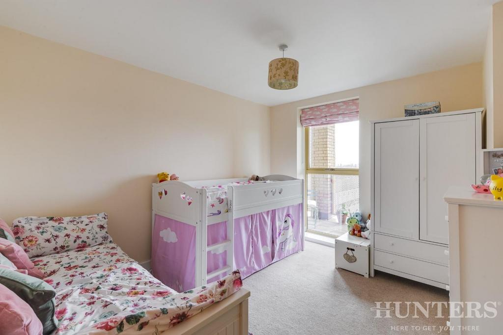 Mulberry house, 12, 320b High Road London, N15 4 BN