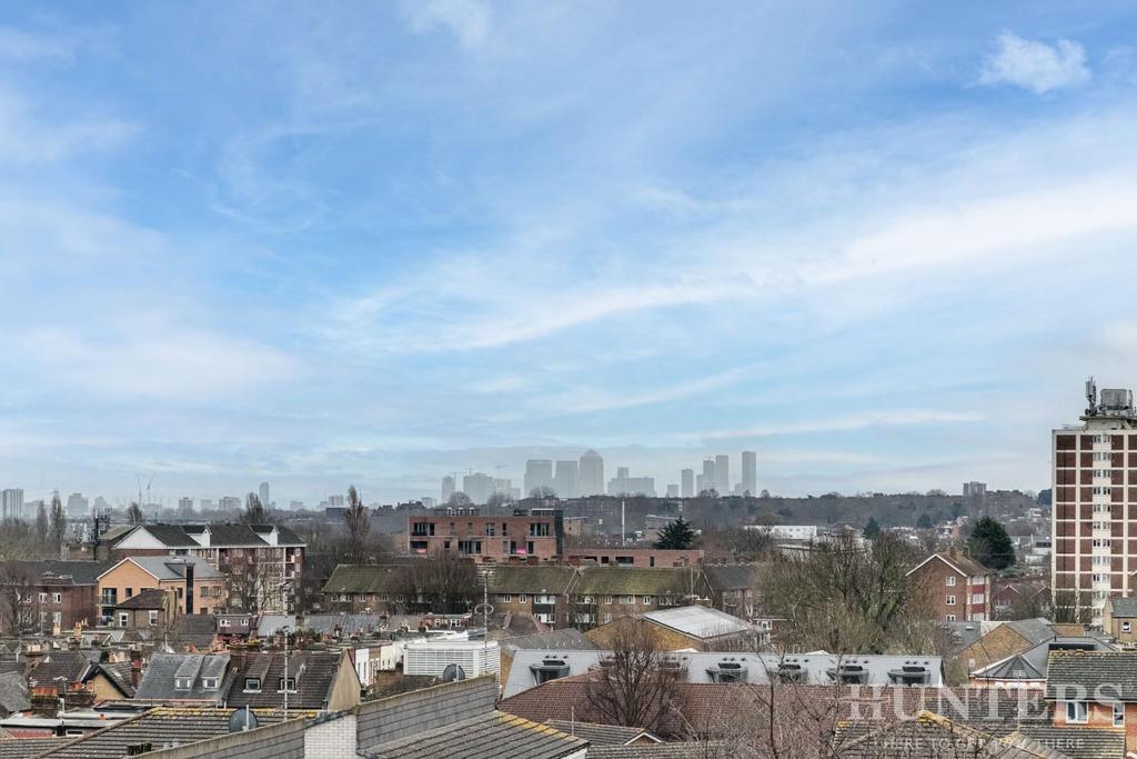 Mulberry house, 12, 320b High Road London, N15 4 BN
