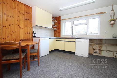 149 Tithelands, Harlow, CM19 5NF