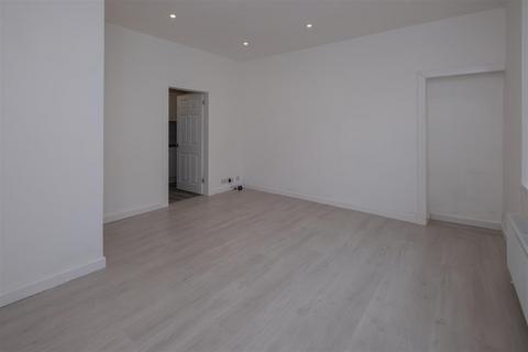 2 bedroom flat for sale, Fullarton Street, Dundee DD3