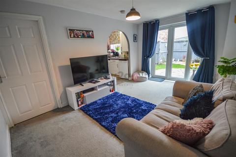 2 bedroom flat for sale - Spinkhill View, Renishaw, Sheffield, S21
