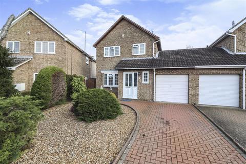 3 bedroom detached house for sale, Duchy Close, Chelveston NN9