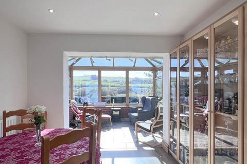 7 Pentrosfa Road, Llandrindod Wells, LD1 5NL