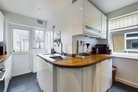 2 bedroom apartment for sale, Kimble Road, Colliers Wood SW19