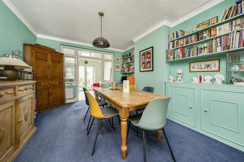 4 bedroom semi-detached house for sale, Chudleigh Road, Twickenham
