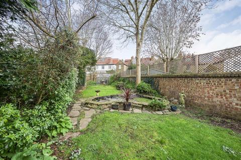 6 Chudleigh Road, Twickenham, TW2 7QR