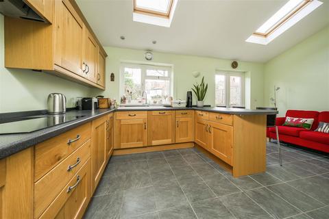6 Chudleigh Road, Twickenham, TW2 7QR