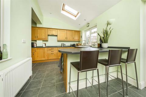 6 Chudleigh Road, Twickenham, TW2 7QR