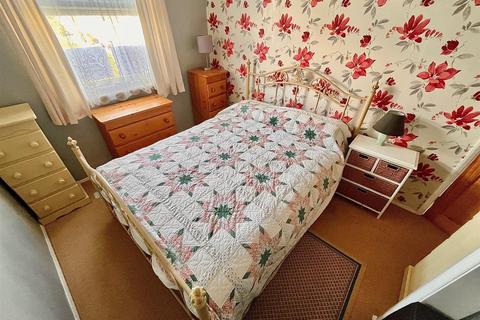 3 bedroom chalet for sale, Sundowner Newport Road, Hemsby, Great Yarmouth