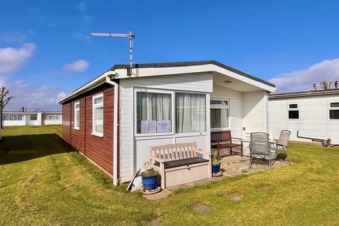 3 bedroom chalet for sale, Sundowner Newport Road, Hemsby, Great Yarmouth