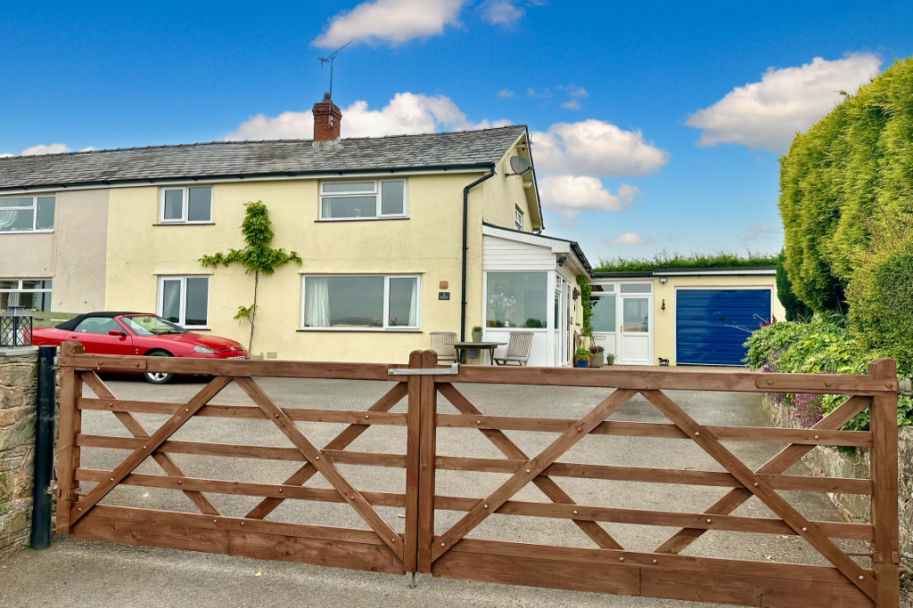 Whitestone, Hereford, HR1 3 bed semidetached house for sale £318,000