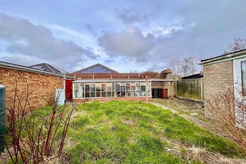 3 bedroom detached bungalow for sale, Springfield North, Hemsby, Great Yarmouth