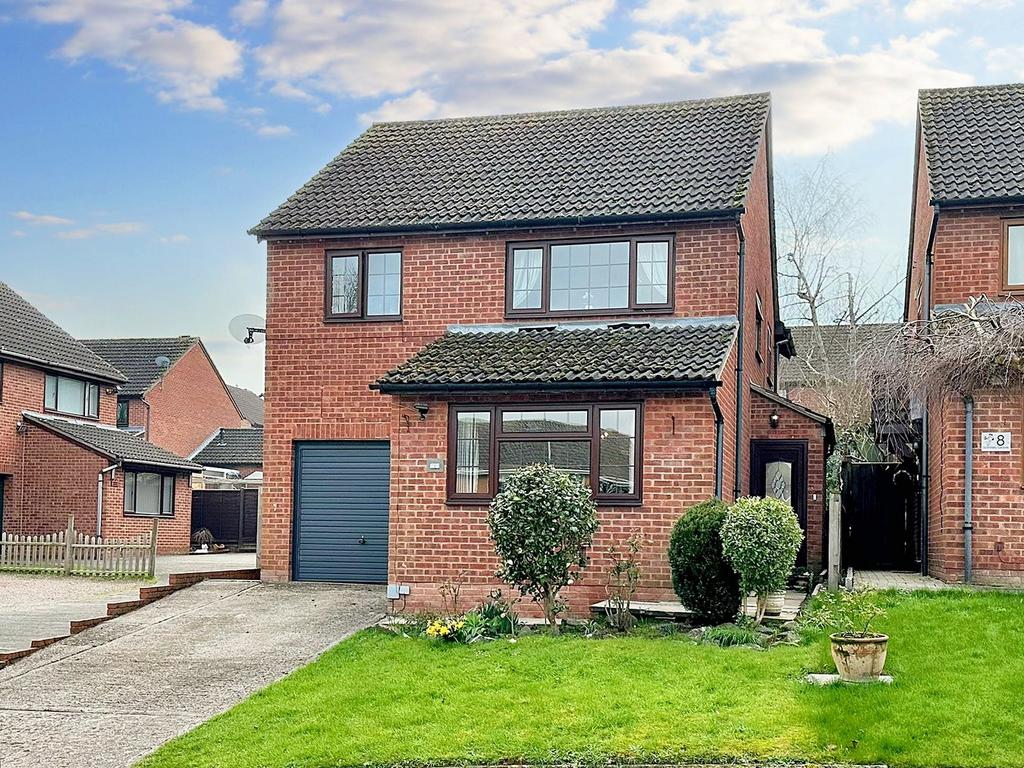 Spinney Grove, Hampton Dene... 5 bed detached house £375,000