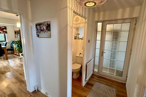 10 Spinney Grove, Hereford, HR1 1AY