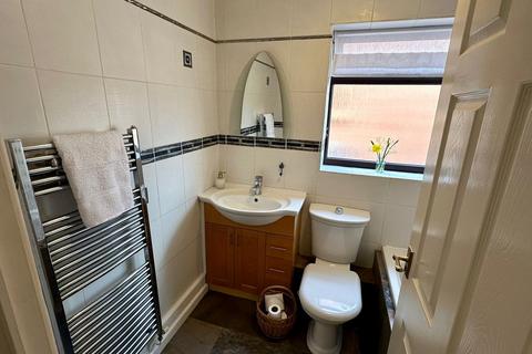 10 Spinney Grove, Hereford, HR1 1AY