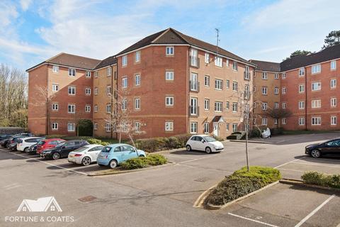 2 bedroom flat for sale, Bromley Close, Harlow