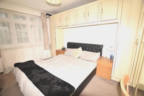 1 bedroom flat to rent, Copper Beeches, Witham Road, Isleworth