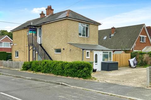 1 bedroom maisonette for sale, Station Road, Netley Abbey, Southampton, SO31 5AH