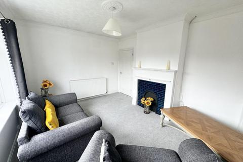 1 bedroom maisonette for sale, Station Road, Netley Abbey, Southampton, SO31 5AH