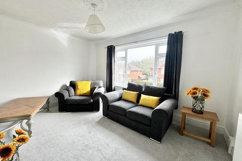 1 bedroom maisonette for sale, Station Road, Netley Abbey, Southampton, SO31 5AH