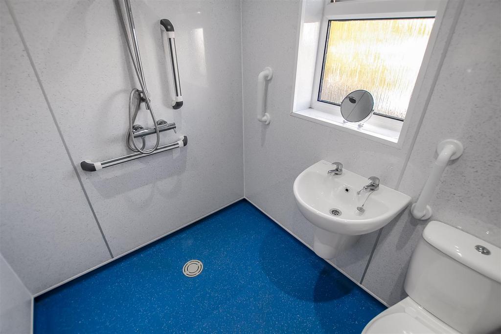 Wet Room.jpg