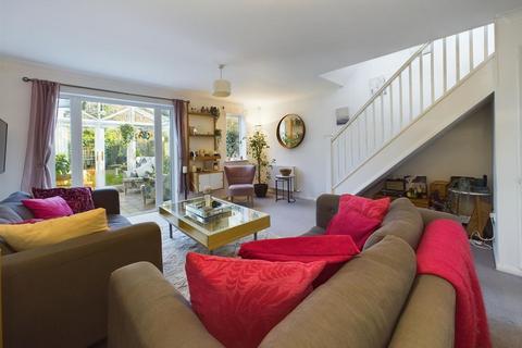 63 Weldon Drive, West Molesey, KT8 2QR