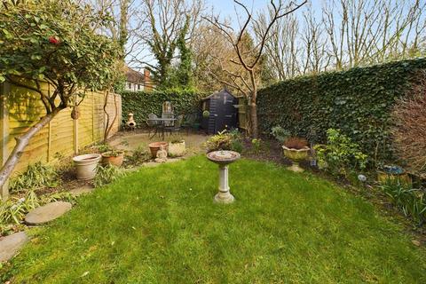 63 Weldon Drive, West Molesey, KT8 2QR