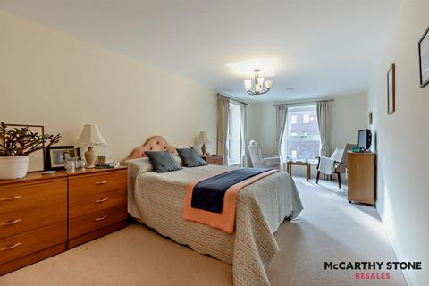 2 bedroom apartment for sale - Blake Court, Northgate, Bridgwater