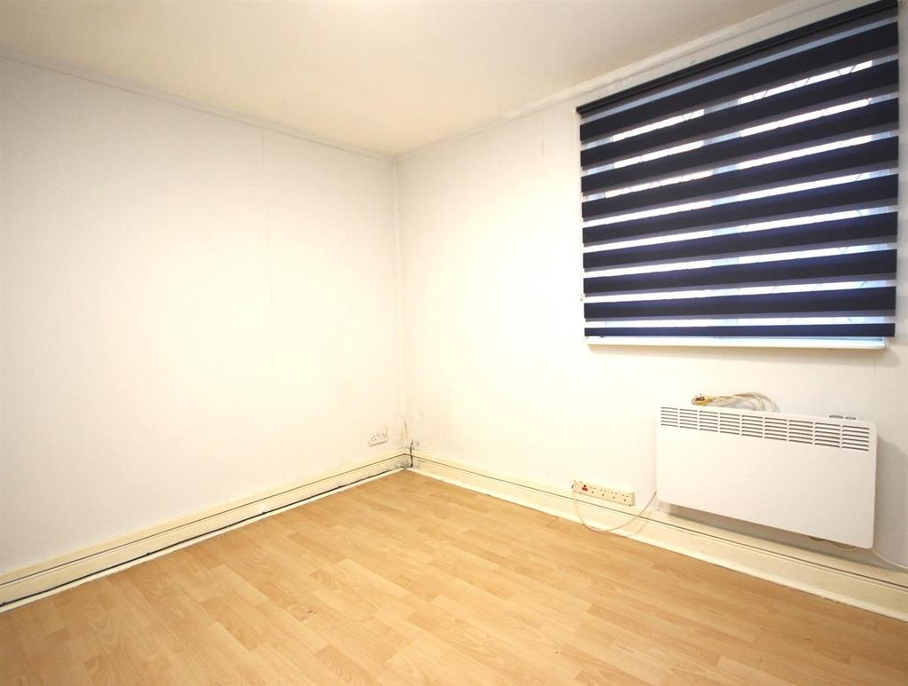 Bedroom.JPG