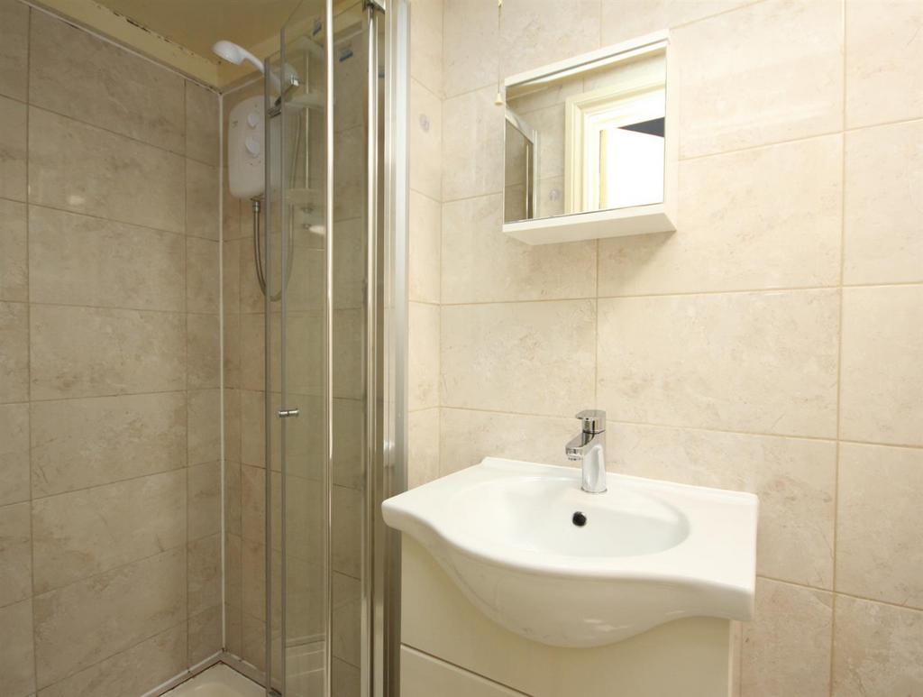 Shower Room.JPG