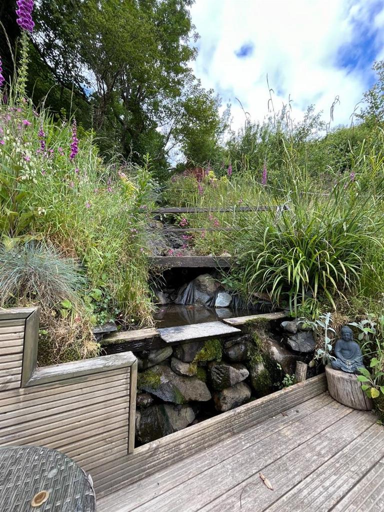Feature Waterfall.JPG