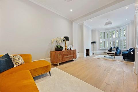 23 Arminger Road, London, W12 7BA
