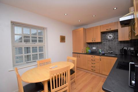 2 bedroom apartment for sale, The Oakleys, Porthmadog