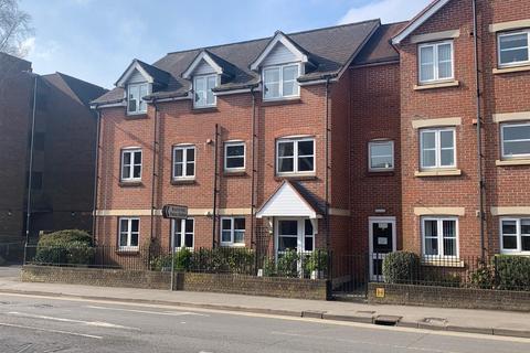 2 bedroom flat for sale, Archers Court, Salisbury