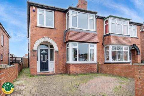 3 bedroom semi-detached house for sale - Harrowden Road, Wheatley, Doncaster
