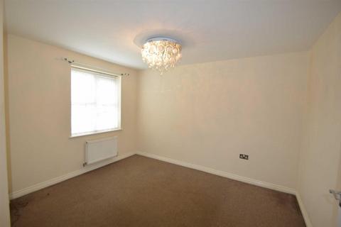 3 bedroom house to rent, Jasmine Avenue, Macclesfield, Cheshire