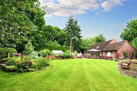 3 bedroom detached bungalow for sale, Acacia Road, Leamington Spa