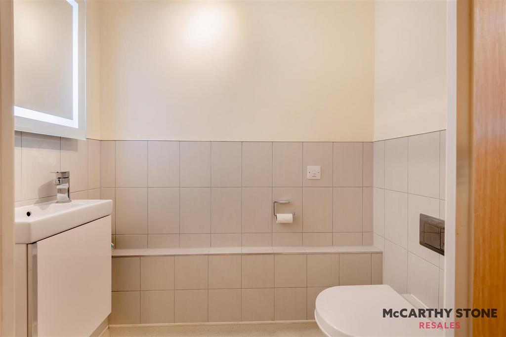 8584942-interior07.jpg