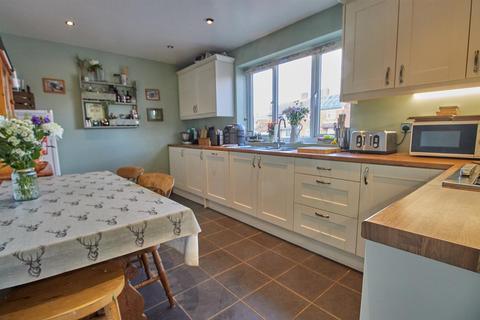 3 bedroom semi-detached house for sale, Featherston Drive, Burbage